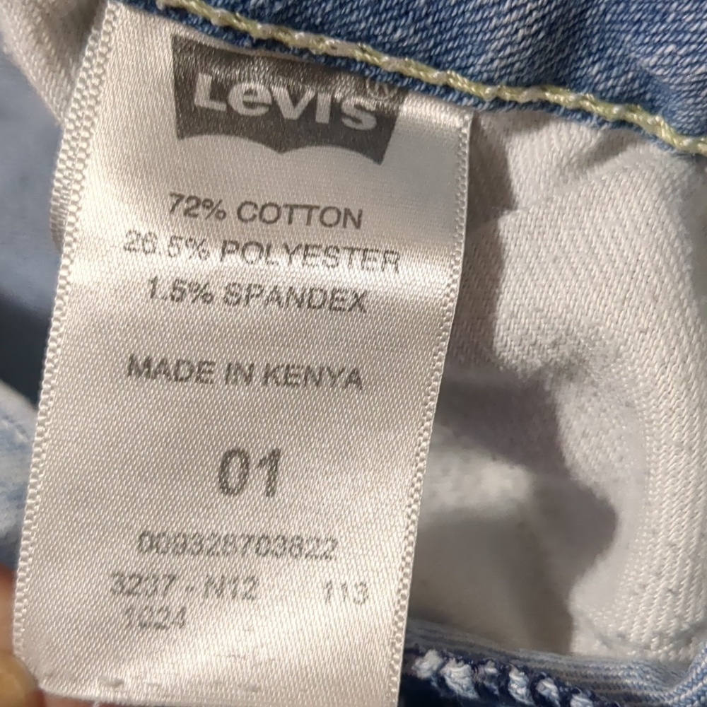 Levi’s Midi Short Light Wash Size 1 - Picture 5 of 10